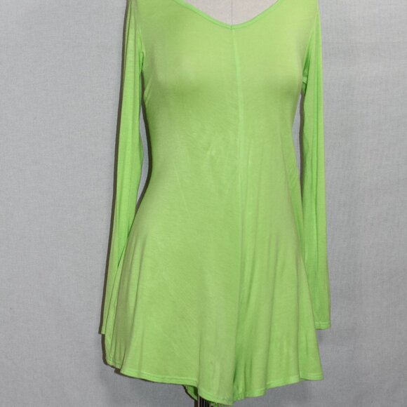 Green Cotton Romper (2) - Picture 8 of 10